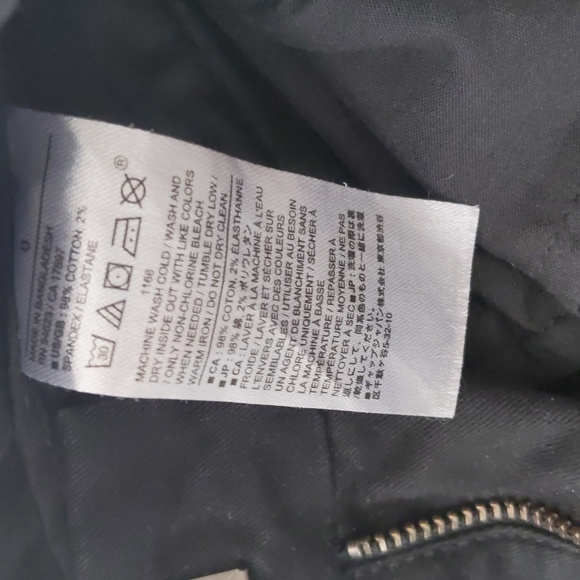 Banana Republic Bermuda Shorts 0 - Picture 3 of 4